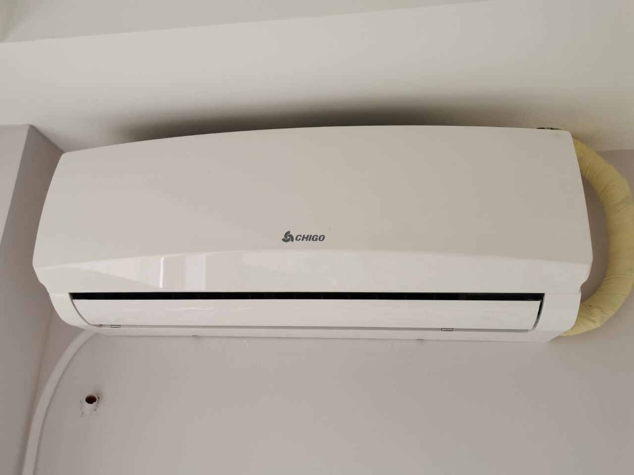 志高(chigo)中央空调一拖二 直流变频空调 1级能效空调挂机变频冷暖电