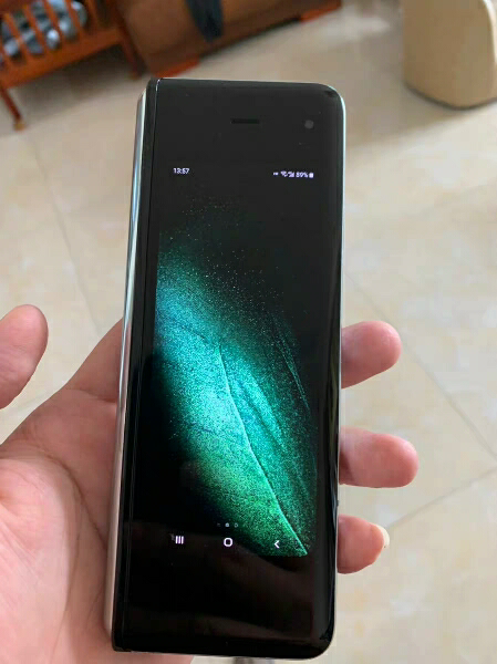 三星galaxy fold (f9000) 折叠屏4g手机 12gb 512gb(夜雾银)国行正品