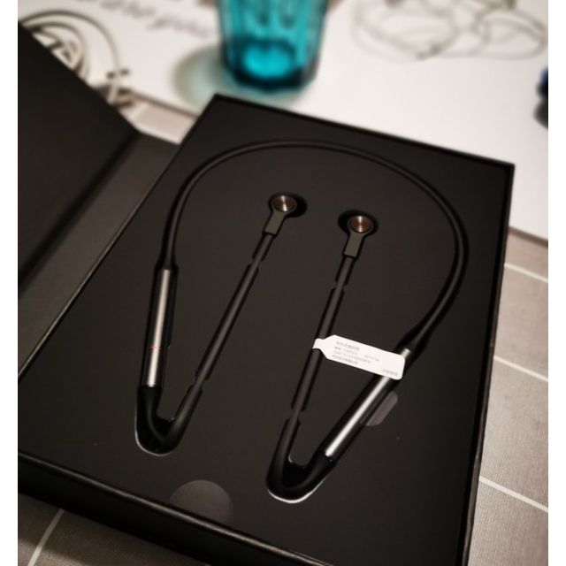 华为huawei华为freelace曜石黑无线蓝牙耳机智慧闪连快充广阔声场超长