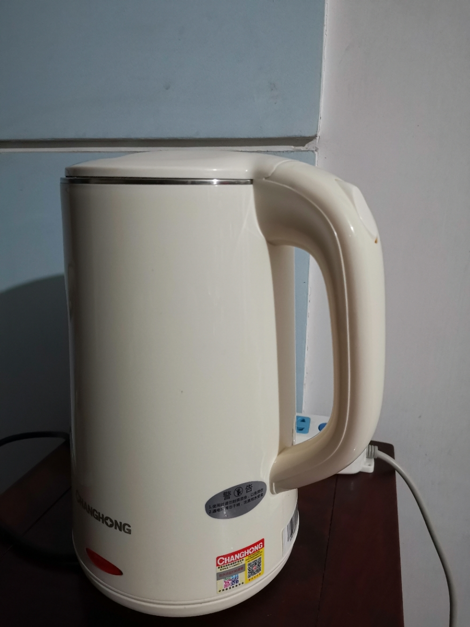 大容量保温电热水壶