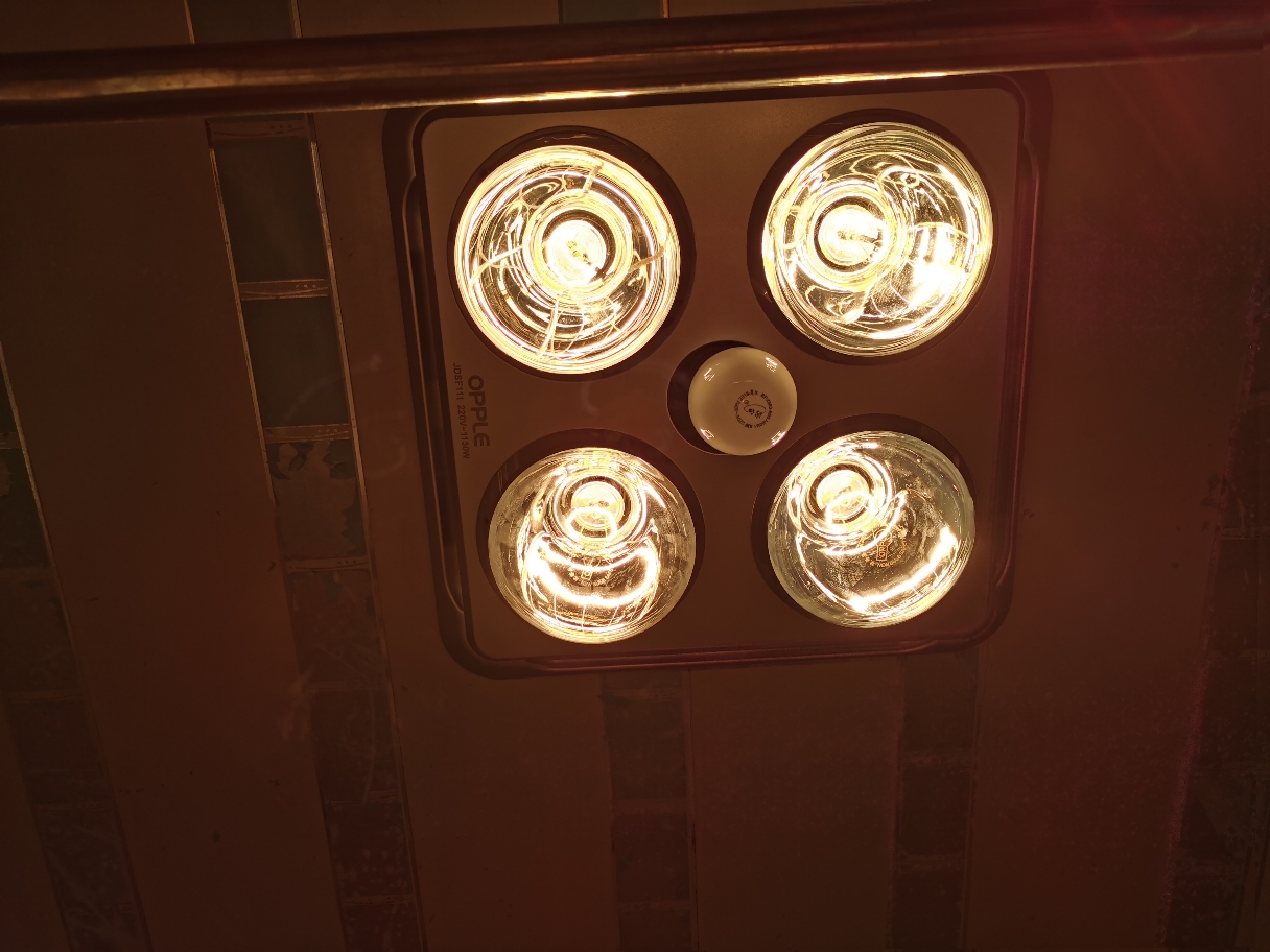 欧普浴霸照明灯