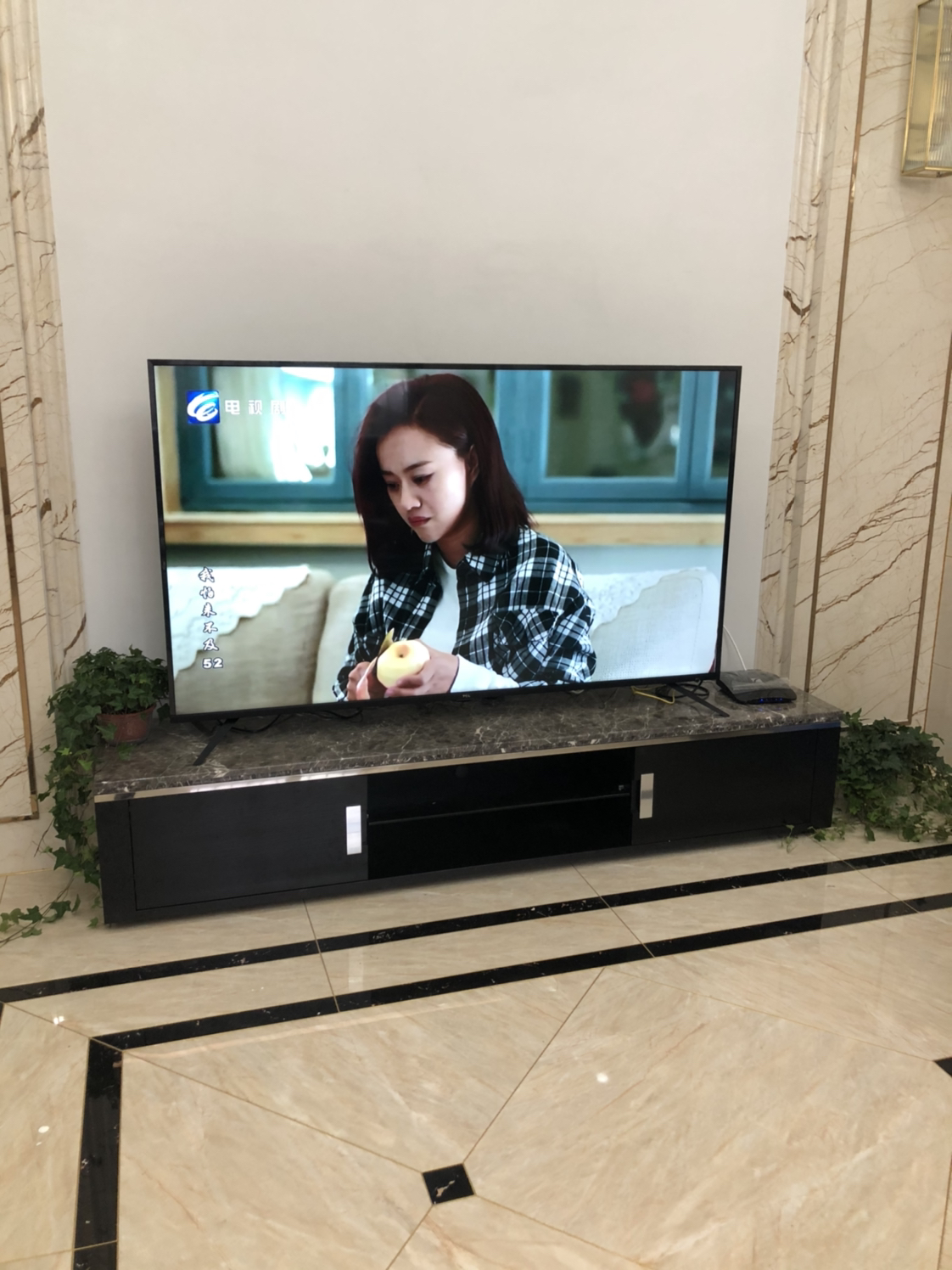 tcl电视 75v2 75英寸彩电 大屏电视4k超高清 hdr 全面屏 ai人工智能