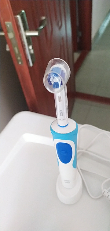 欧乐b(oralb)电动牙刷(含清洁刷头*1)d12 清亮型 博朗精工晒单图