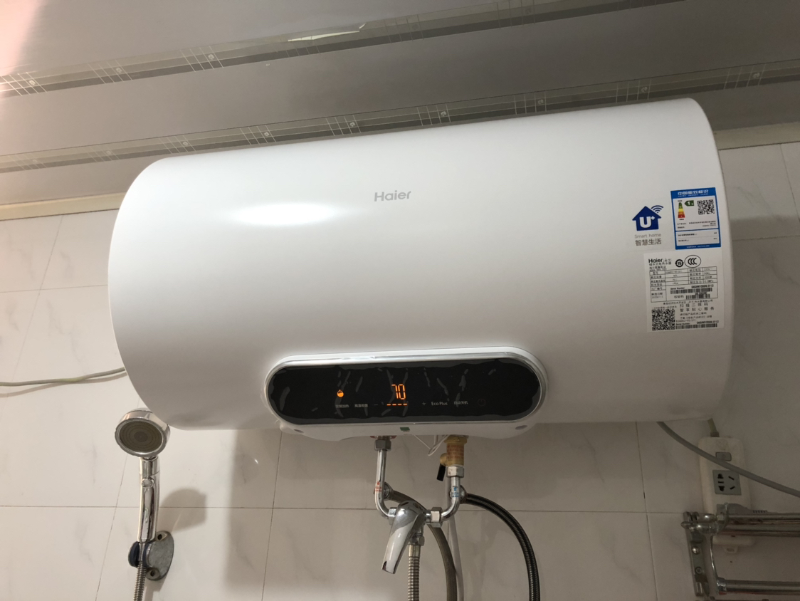 haier/海尔电热水器ec6002-v5(u1 60升 3000w速热 一级能效 8年包修