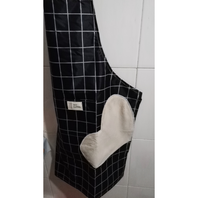 > 奥纳斯 厨房做饭防水围裙围腰 家用爱心可擦手围裙带抹布冬季围裙