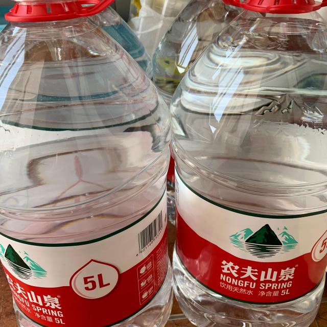 农夫山泉天然水5l