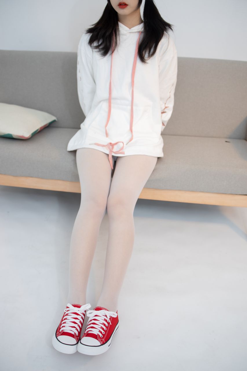 【森萝财团】 森萝财团写真 – JKFUN-054 红布鞋白丝 13D白丝 小夜 [50P-1V-1.75GB] JKFUN系列 第5张