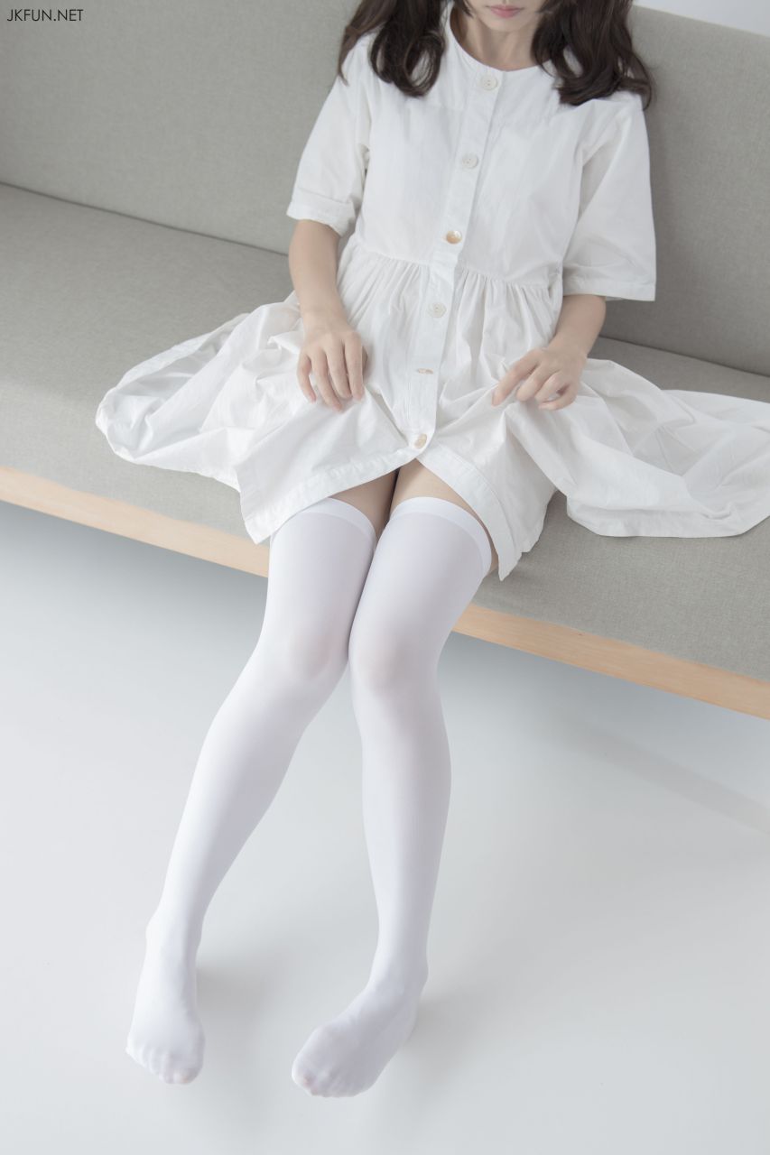 【森萝财团】 森萝财团写真 – JKFUN-014 默陌 白衣飘飘的年代  [91P-1V-2.06GB] JKFUN系列 第1张