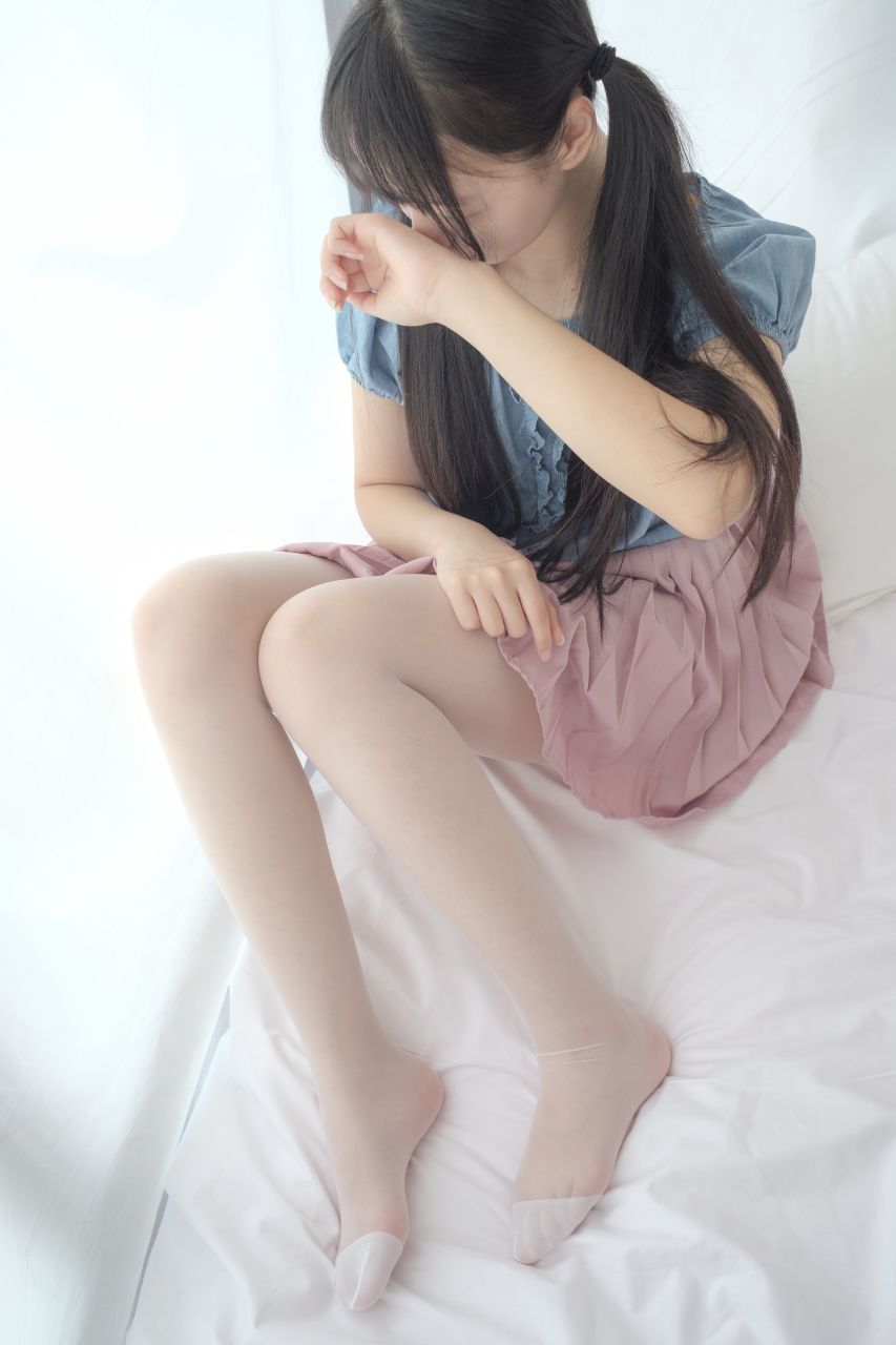 【森萝财团】森萝财团写真 – X-019 粉色短裙白丝[107P-1V-1.39GB] X系列 第1张