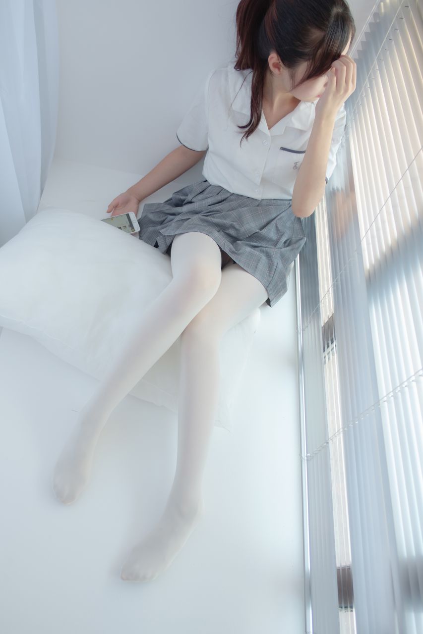 【森萝财团】森萝财团写真 - R15-028 吹弹可破 [96P-457MB] R15系列 第2张