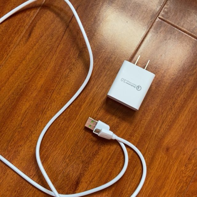 0fcp充电器18w快充插头闪充安卓苹果手机通用3a/2a正品单个白色充电头