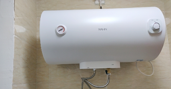 华凌f6021-y1曙光电热水器小体积家用迷你速热储水式卫生间洗澡50l