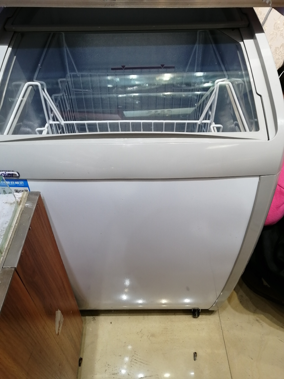 haier/海尔sd-162dl 116升 卧式圆弧冷冻柜 冰淇淋雪糕柜 商用小冷柜