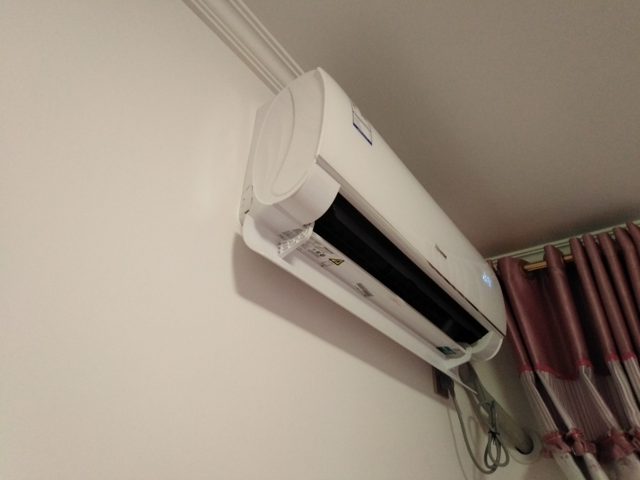 海信空调大1匹挂 一级变频 冷暖节能家用卧室壁挂式空调挂机kfr-26gw