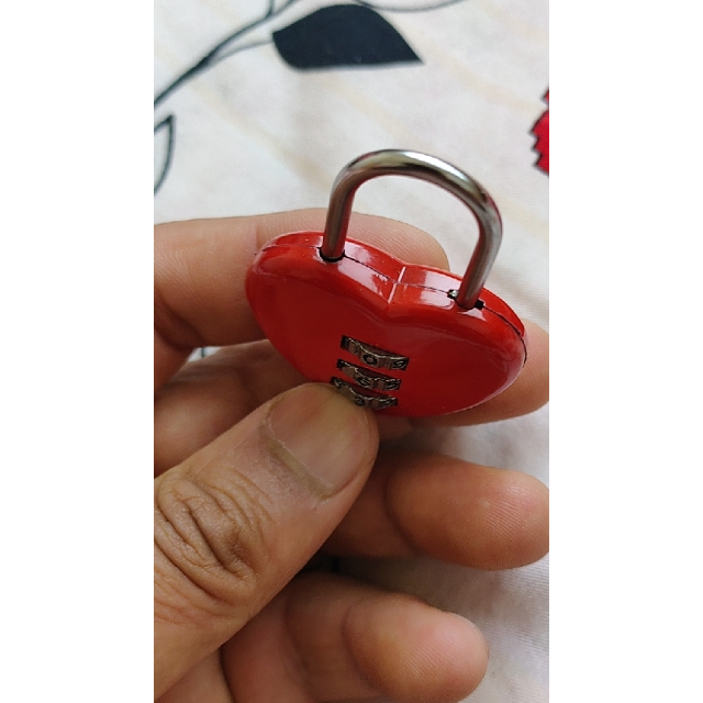 > 赛拓(santo) 0405 3码心型密码锁(颜色随机)商品评价 > 质感还可以