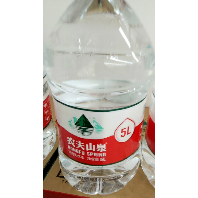 農夫山泉天然水5l