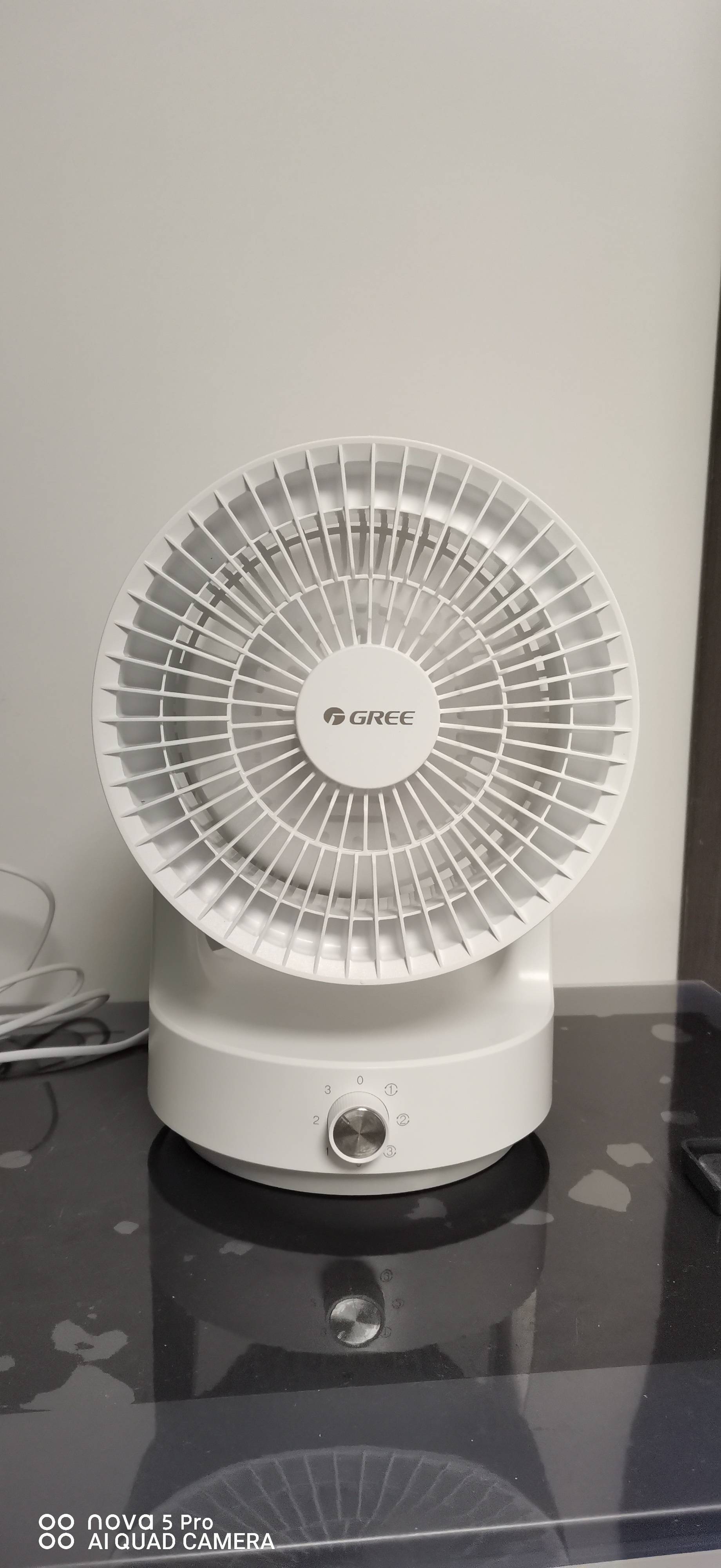 格力(gree)fst-15x61g3空气循环扇家用台式电风扇涡轮对流扇轻音摇头