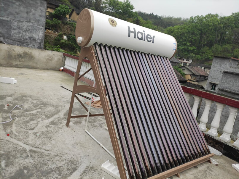 海爾(haier)太陽能熱水器家用 電熱水器 光電兩用 自動上水 水箱防凍