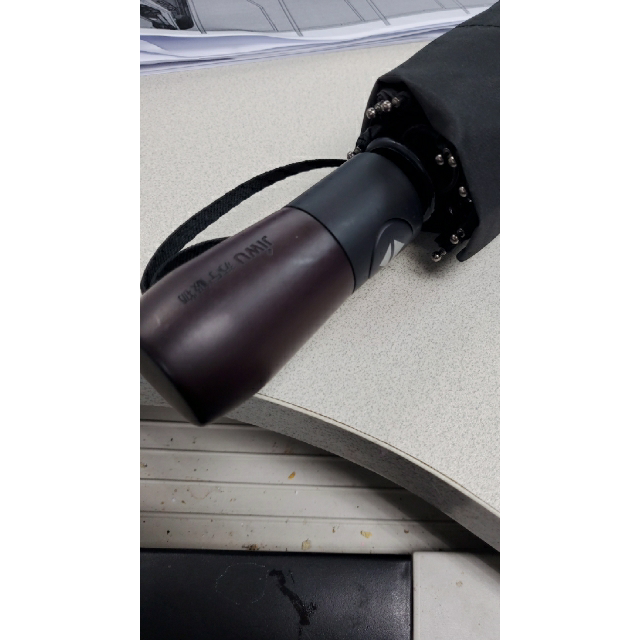 > 苏宁极物 超大自动折叠男女情侣大号防风加固加厚三折雨伞商品评价