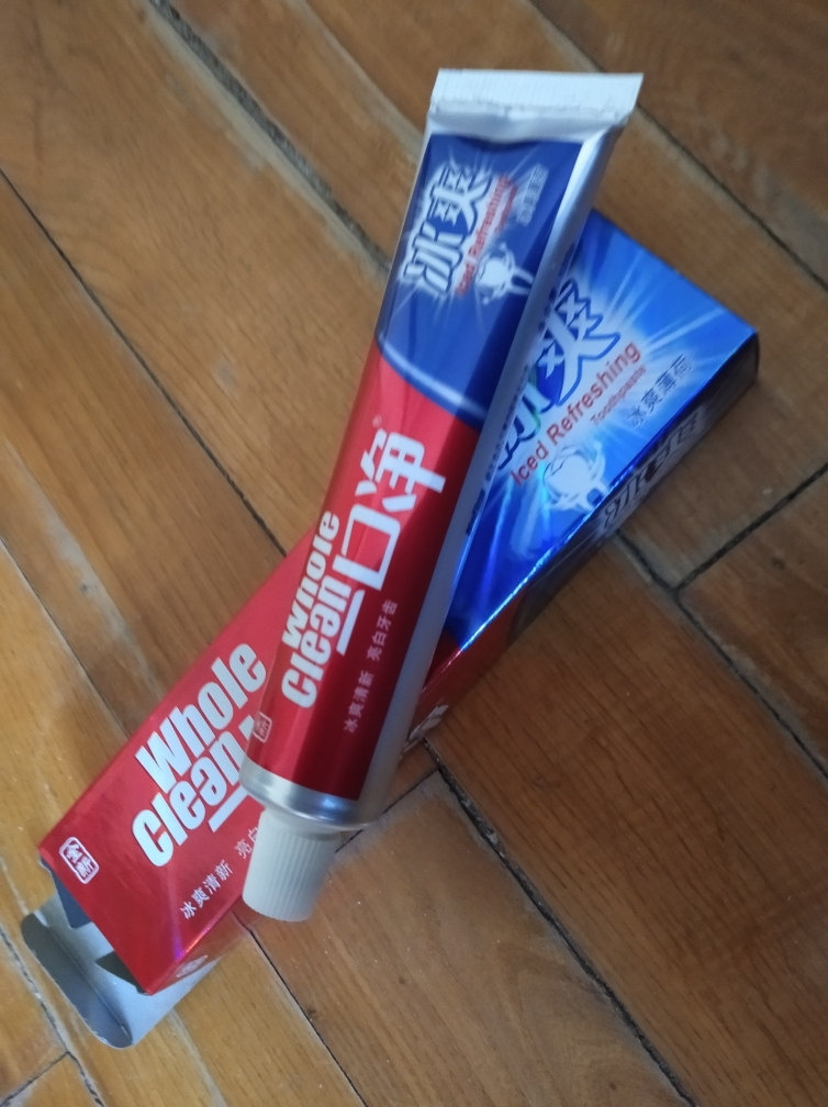 厂家直销正品瓷感清新口气多重功效去除口臭牙渍烟渍茶渍冰爽清新牙膏