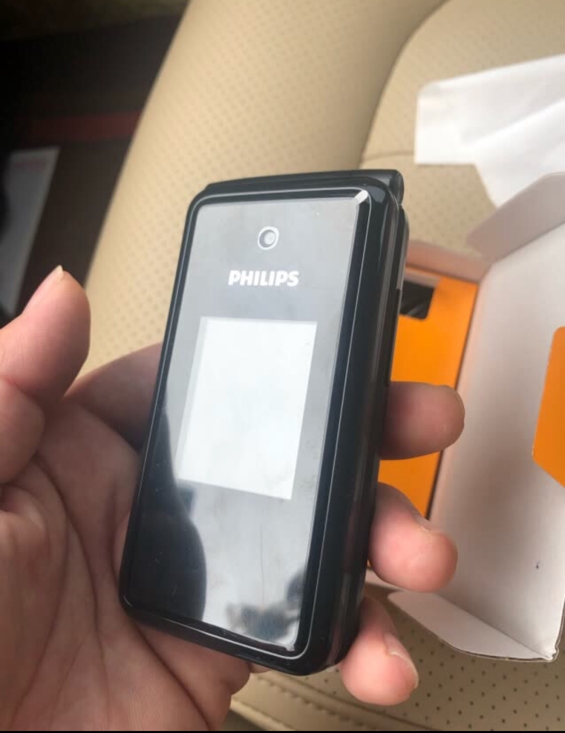 飛利浦(philips) e515 黑 時尚翻蓋雙屏 移動聯通4g 電信4g(電信需