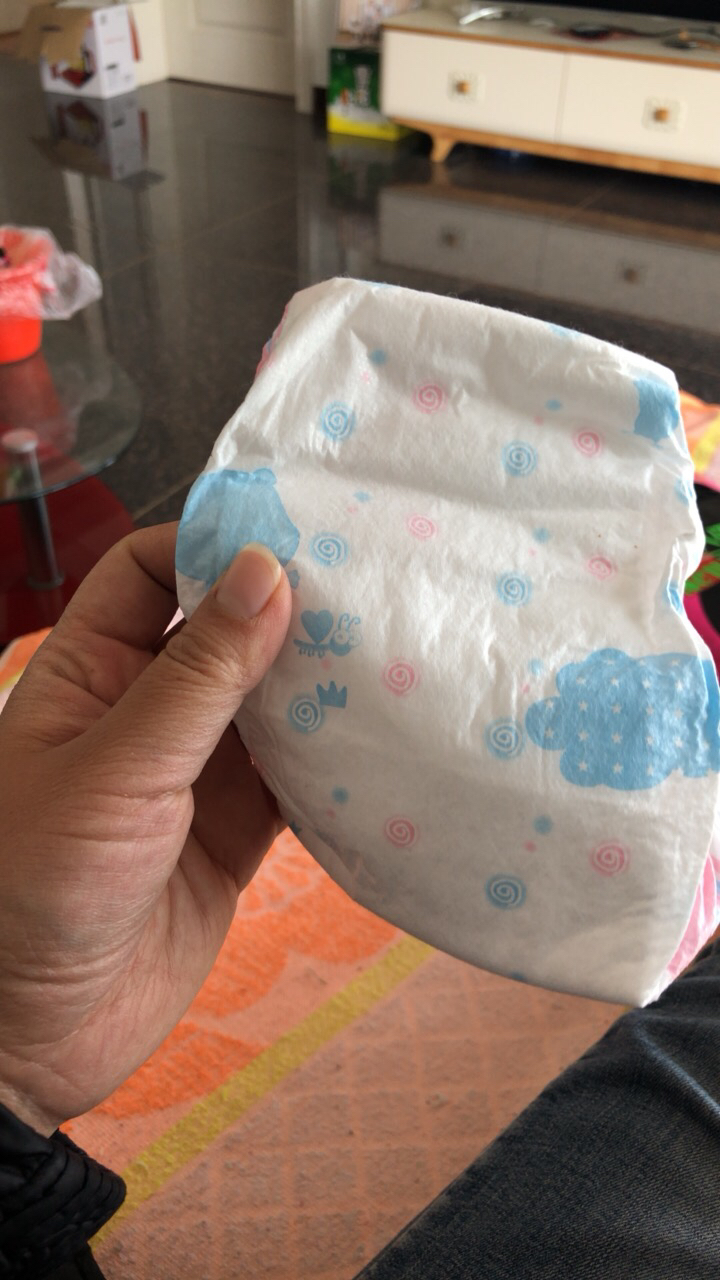 婴儿纸尿片超薄