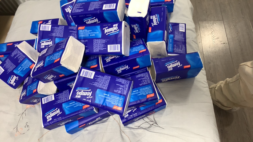 tempo/得宝 抽纸 德宝面巾纸4层加厚90抽*18包箱装无香纸巾批发免邮