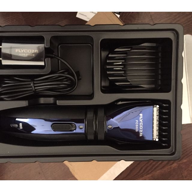 飞科(flyco)电动理发器fc5809家用成人 婴幼儿童电推子 发廊剃头刀 充