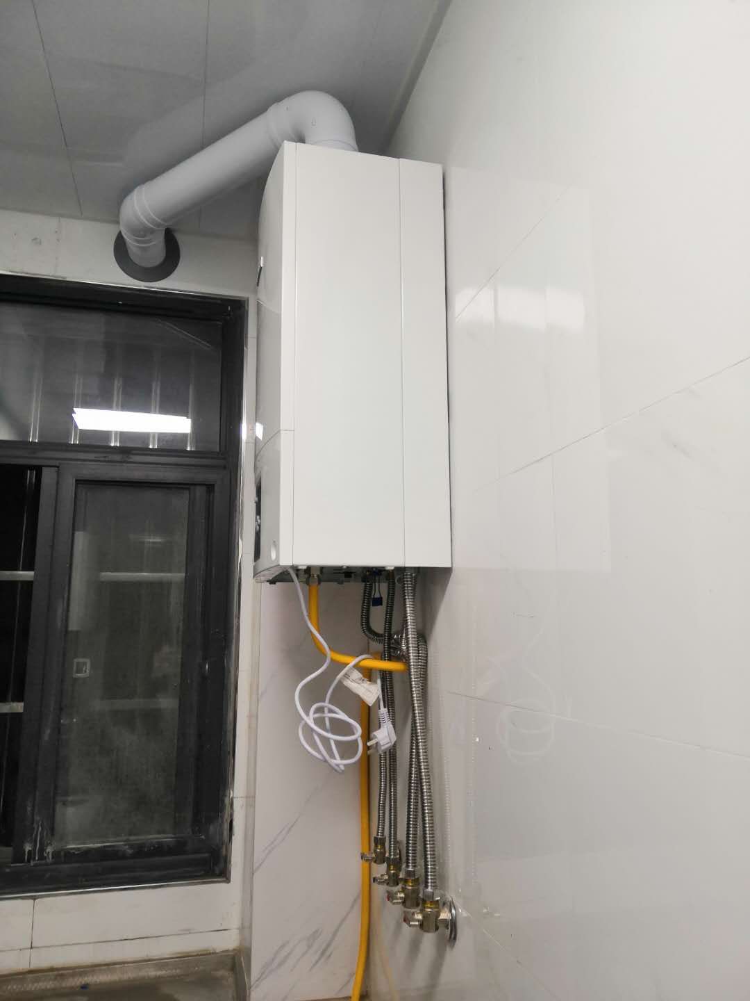 博世28kw 进口壁挂炉 新欧洲之星 采暖热水器两用晒单图