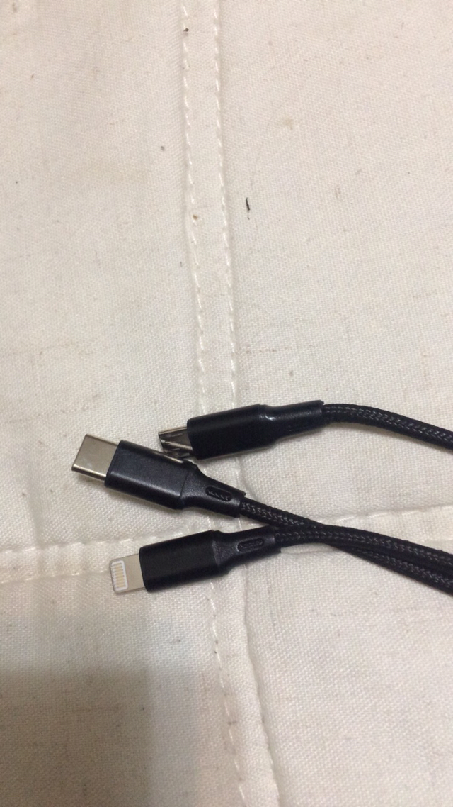 华为苹果12安卓type-c通用充电器三头车载usb一拖三充电数据线晒单图