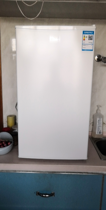 美的(midea)bc-93m 单门冰箱 93升迷你小冰箱直冷 家用冷藏保鲜节能