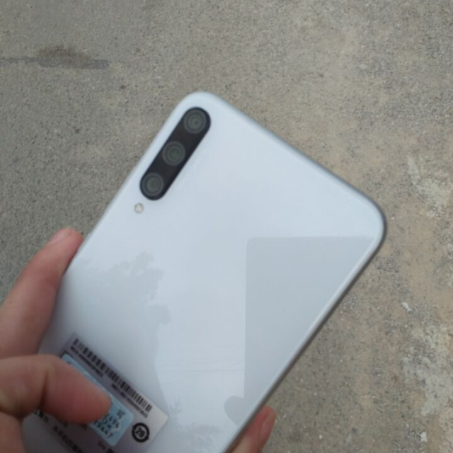 华为荣耀honorplay34gb128gb冰岛白4g全网通639英寸魅眼全视屏4000mah