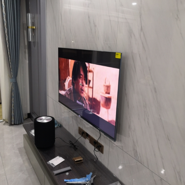 skyworth创维43q4043英寸点翠工艺全面屏超清薄全时ai远场语音4k超