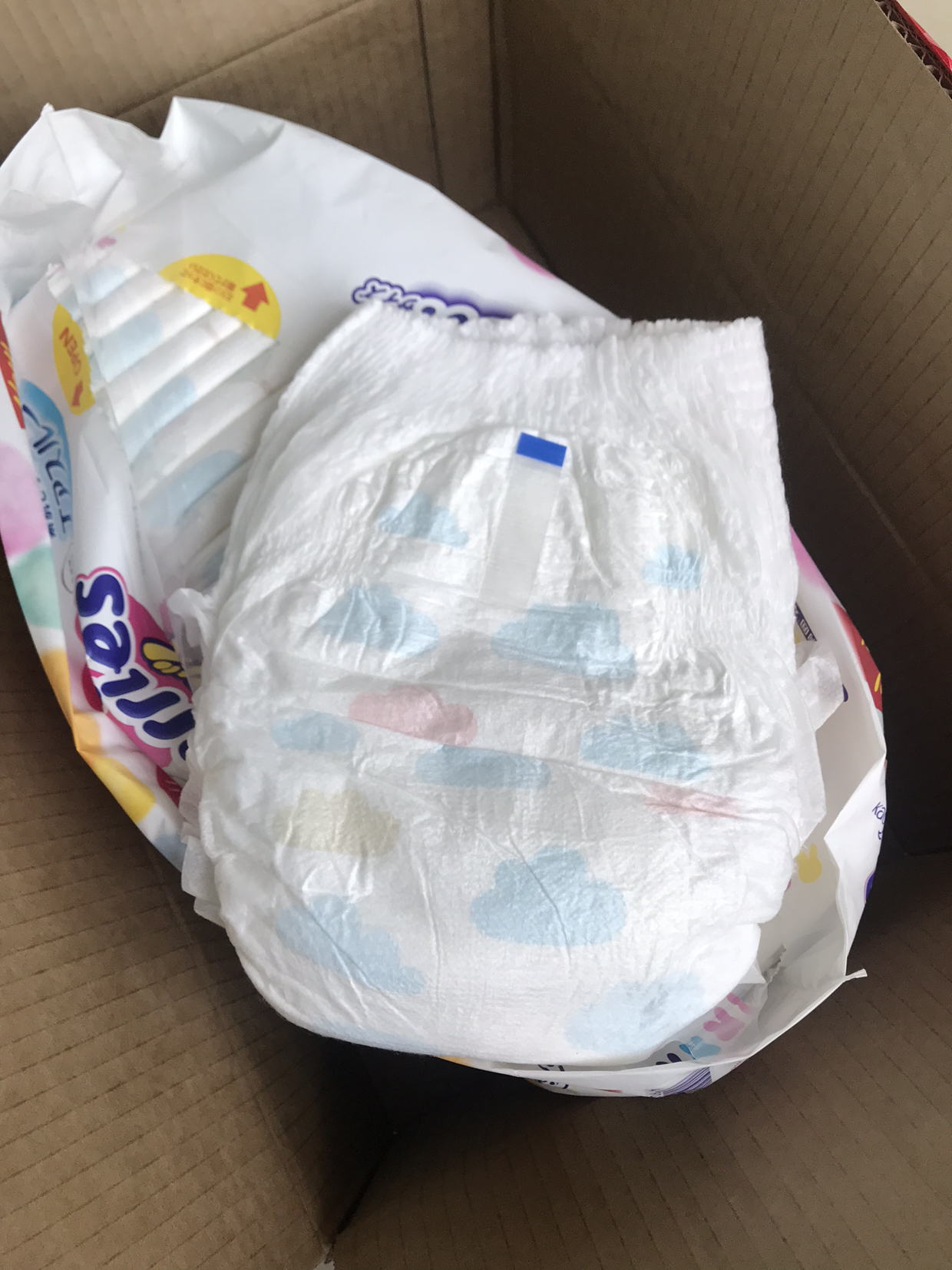 花王纸尿裤拉拉裤l44