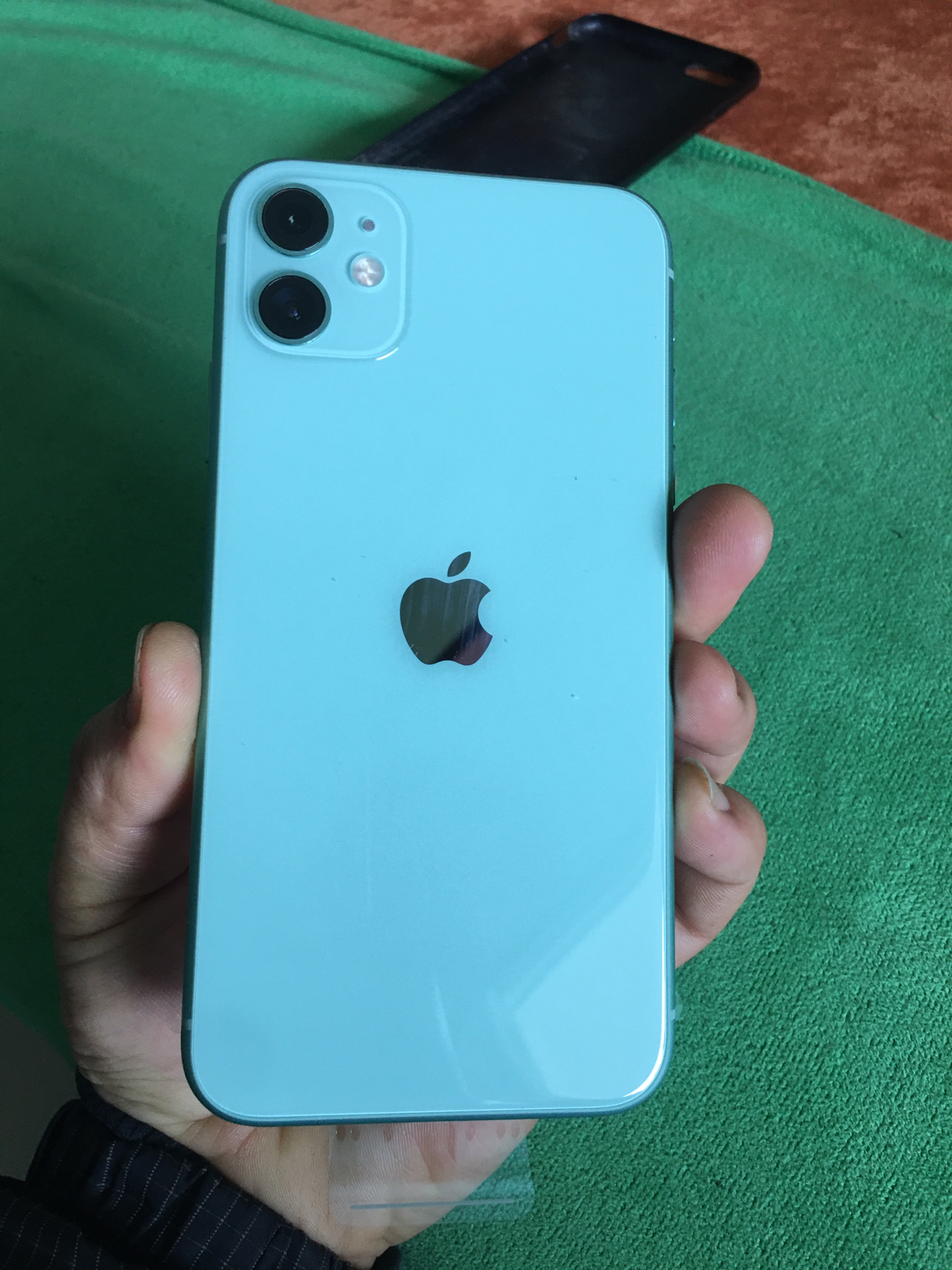苹果11绿色64g