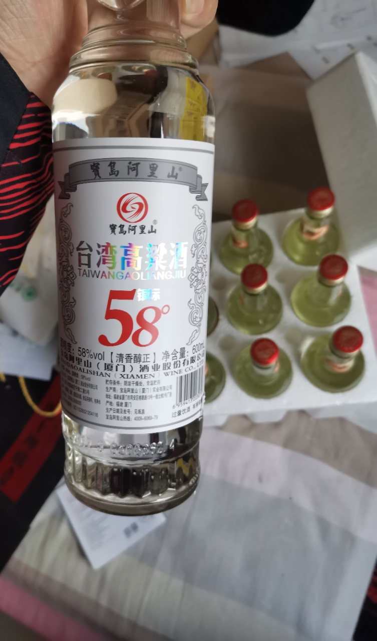 宝岛阿里山 台湾高粱酒58%vol清香醇正银标600ml*6瓶f6-1晒单图