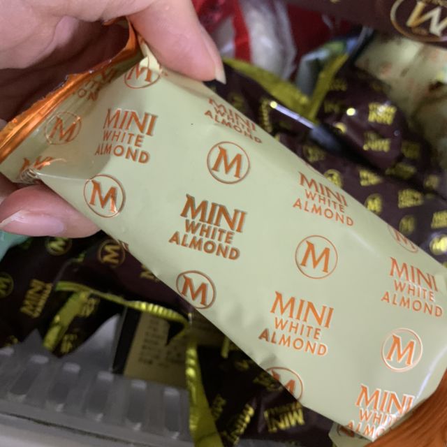 > 迷你梦龙 香草口味冰淇淋252g(6支装)商品评价 > 最爱梦龙