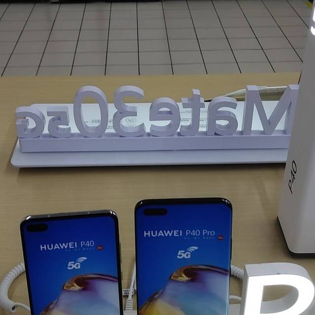 华为huaweip30珠光贝母8gb128gb徕卡三摄未来影像移动联通电信4g全面