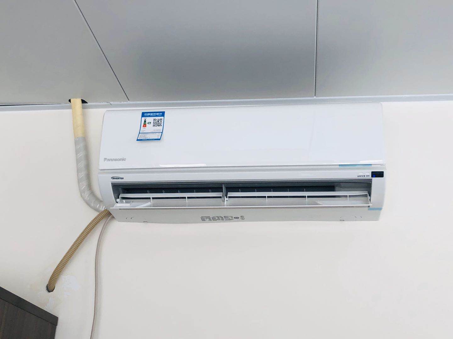 松下挂壁空调