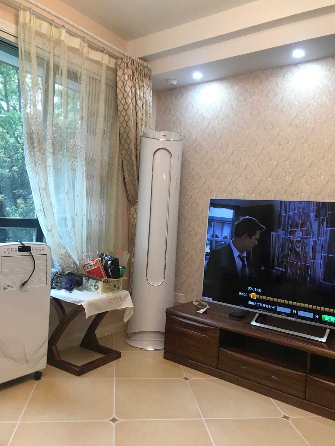 奥克斯 (aux)3匹 一级能效 变频冷暖 圆柱立柜式 家用客厅空调 kfr