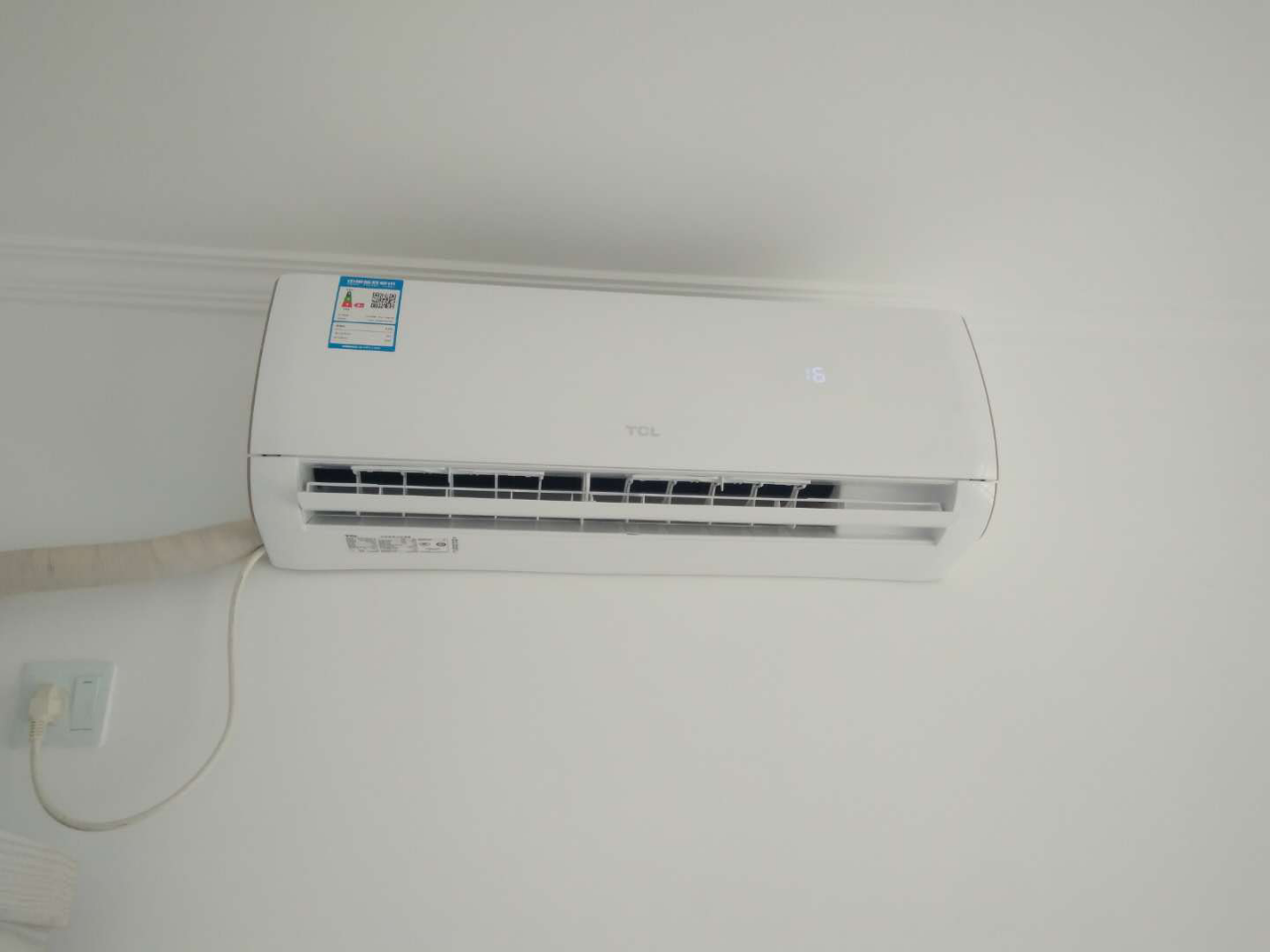 1匹挂壁式空调