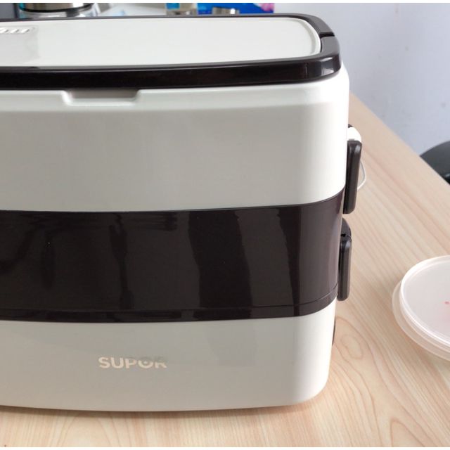 苏泊尔(supor)蒸煮饭盒dh04fd810电热饭盒 分隔式304不锈钢内胆 2l
