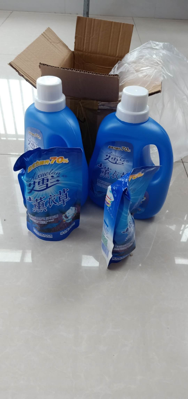 艾雪兰2kg*2kg*2瓶装 500g*2袋装 深层洁净 薰衣草香氛植物洗衣液晒单