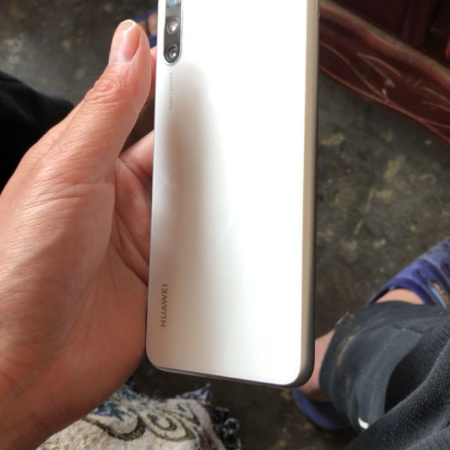 华为huawei畅享10e4gb64gb珍珠白移动联通电信4g全网通高配版手机