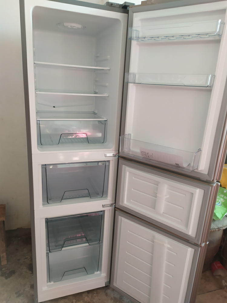 小天鹅(littleswan)bcd-219tl 219升三门 宿舍租房家用冰箱 中门软