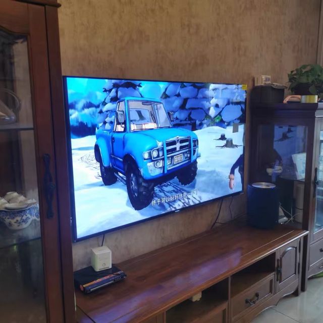 创维skyworth55q4055英寸点翠兰工艺全面屏超清薄全时ai远场语音4k超