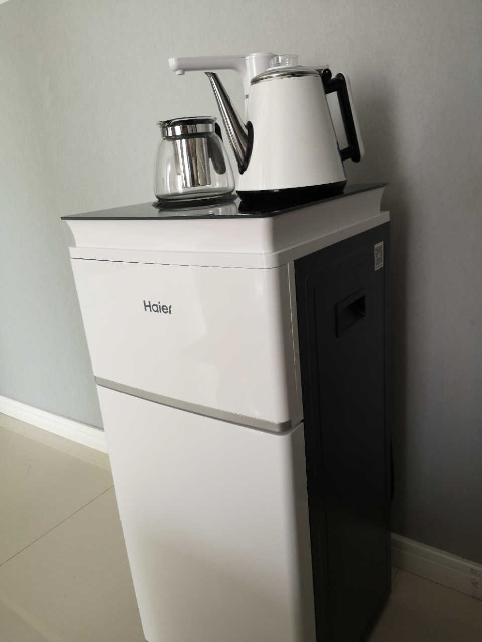 海尔haier 柜式冷热型饮水机全自动家用茶吧机 yd1688-cb白 升级防烫