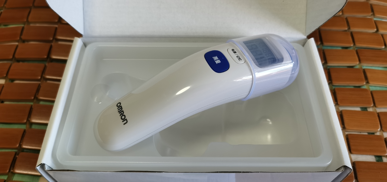 欧姆龙(omron)额温枪mc-872电子体温计 儿童专用温度计 红外线体温枪