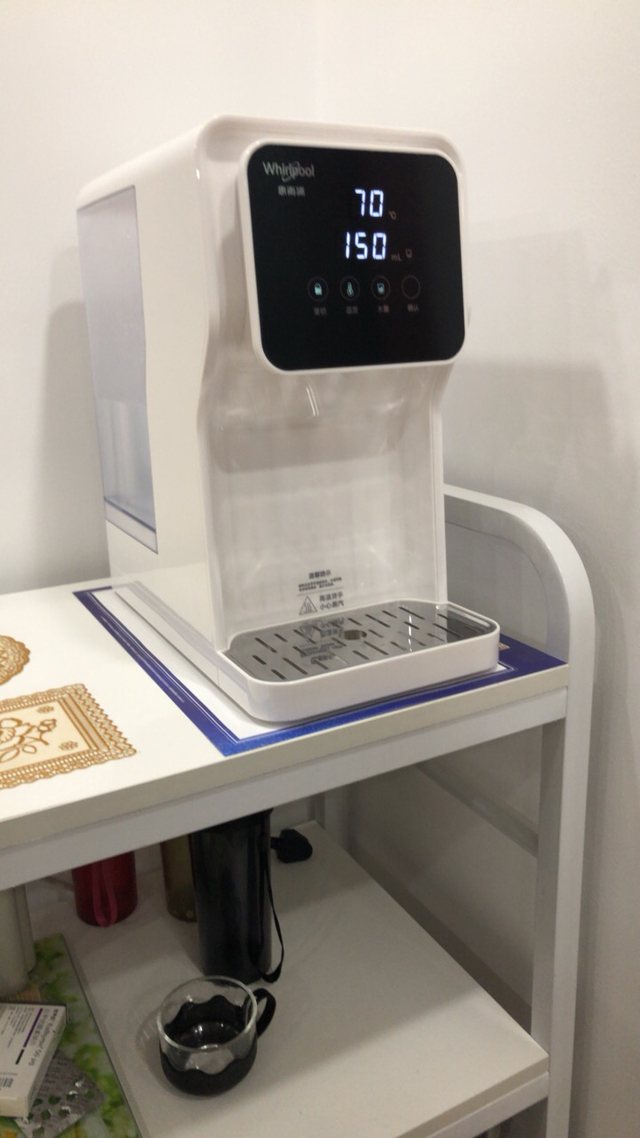 whirlpool/惠而浦饮水机yj93 大屏触控 即热式 台式免安 装 温热型 速