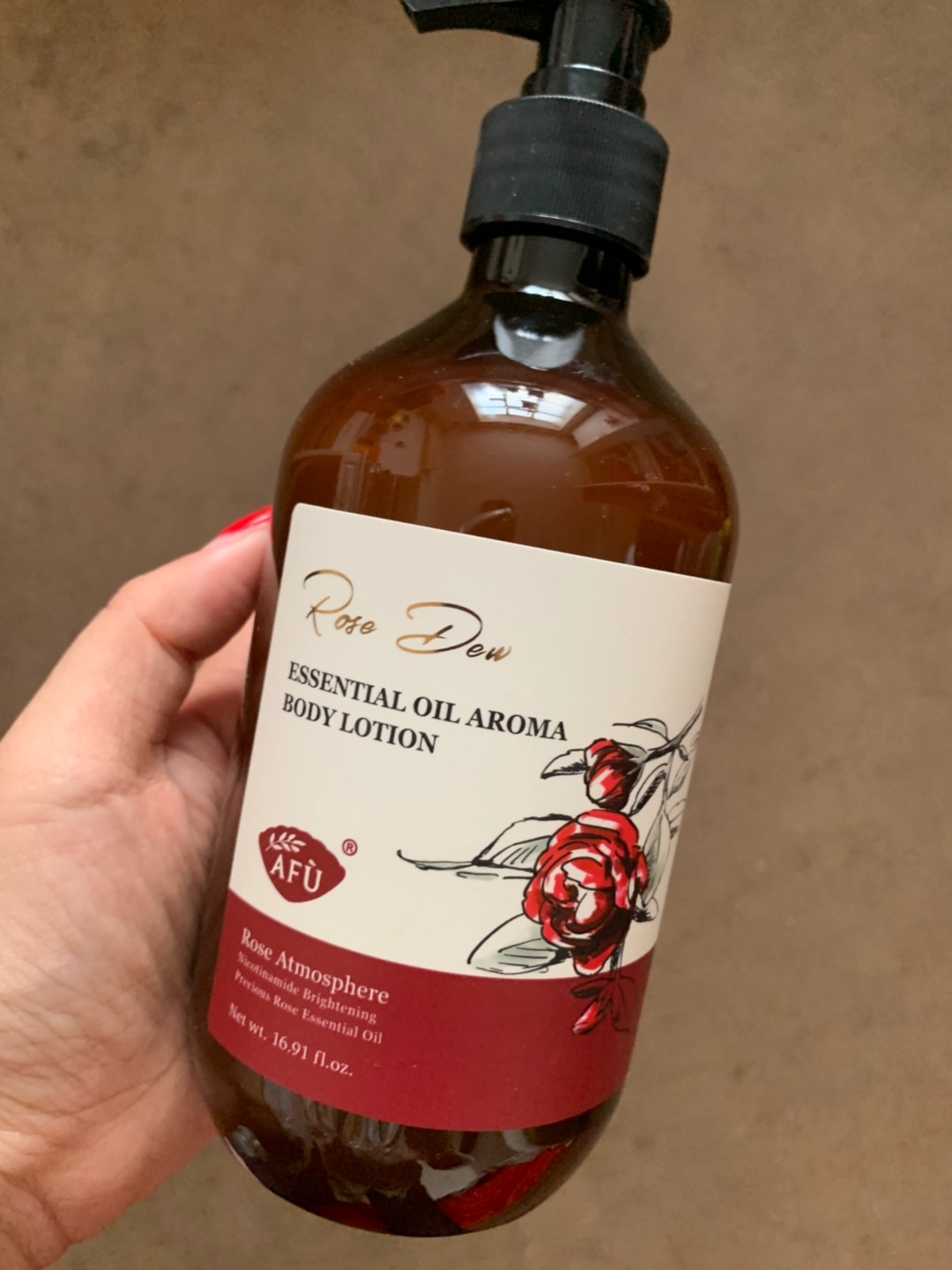 玫瑰精油身体乳多少钱(玫瑰精油身体乳多少钱一盒)